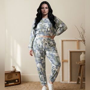 NWT Teens/Juniors Blue/Green Tie Dye Crop Top & Lounge Pants Casual Set - XXL